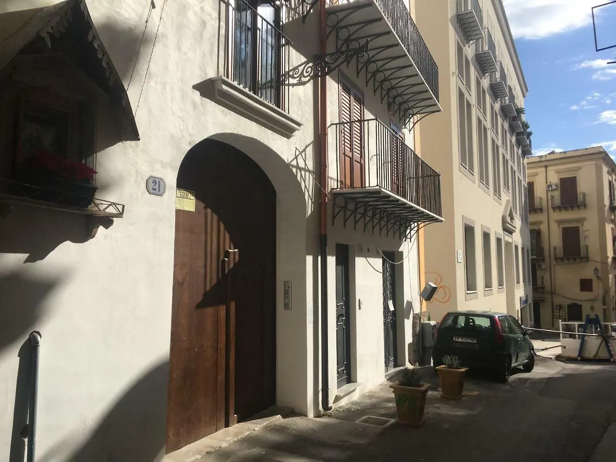 Apartment Discesa Delle Capre Studio Confort Palermo